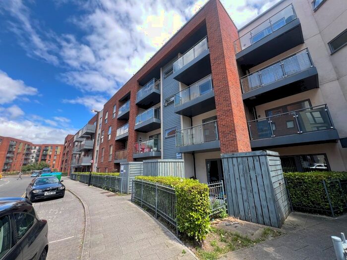 1 Bedroom Flat To Rent In Centenary Quay John Thornycroft Roa, Woolston, Southampton, Hampshire, SO19