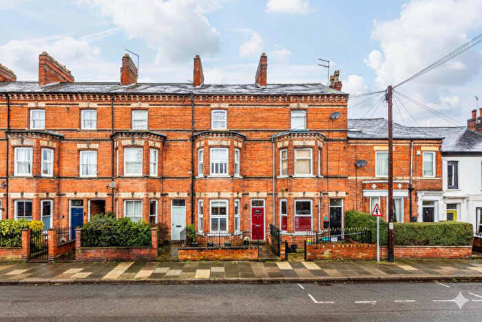 4 Bedroom Terraced House For Sale In Harcourt Street, Newark, NG24