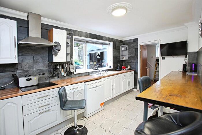 4 Bedroom Detached House For Sale In Ffordd Y Gollen, Tonteg, Pontypridd, CF38