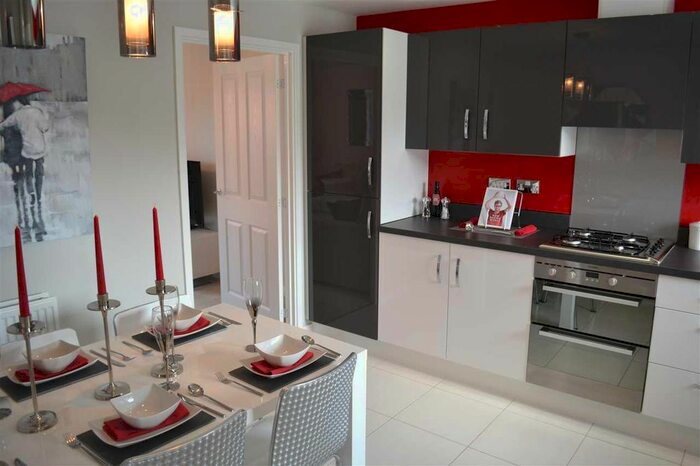 3 Bedroom Semi-Detached House To Rent In Wagtail Road, Walsall, WS3