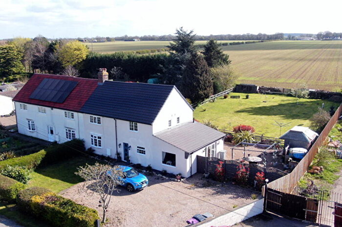 5 Bedroom Semi Detached House For Sale In Heath Farm Lane, Grantham, NG31