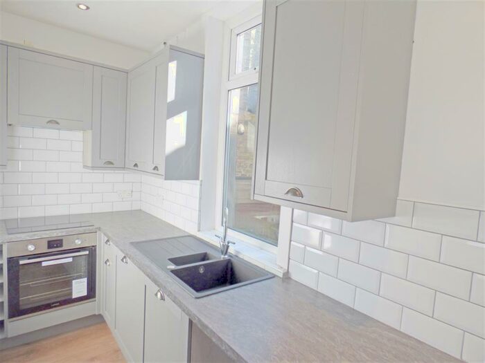 2 Bedroom Terraced House To Rent In Dubb Lane, Bingley, BD16