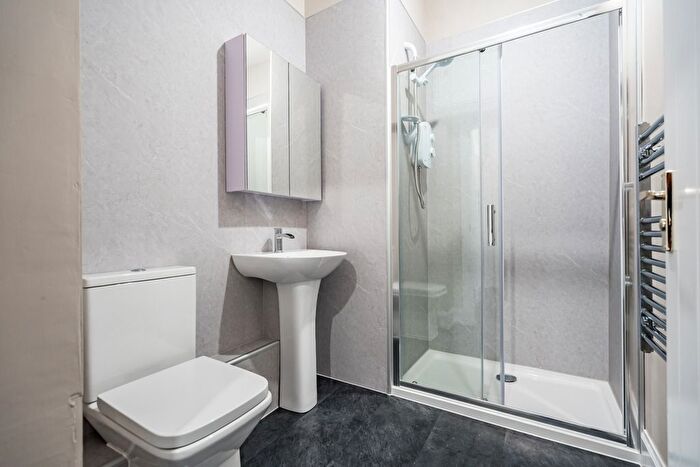 1 Bedroom Flat To Rent In Friars Street, Stirling, Stirlingshire, FK8