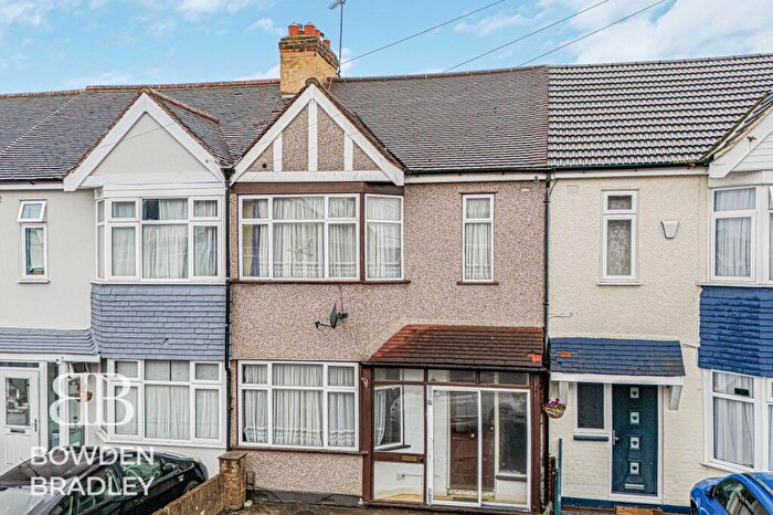 4 Bedroom Terraced House For Sale In Trelawney Road, Hainault, IG6