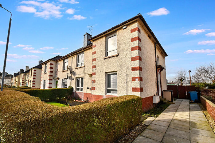 2 Bedroom Apartment For Sale In Carleith Quadrant, Shieldhall, Glasgow., G51