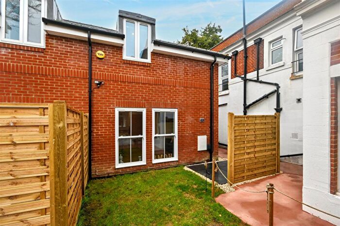 2 Bedroom Semi-Detached House For Sale In College Road, Eastbourne, BN21