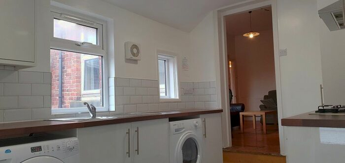 3 Bedroom Flat To Rent In 19 Oakland Road, Newcastle Upon Tyne NE2
