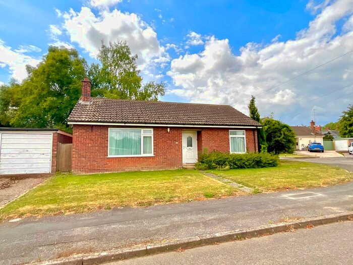 2 Bedroom Detached Bungalow For Sale In Styles Place, Yelvertoft, NN6