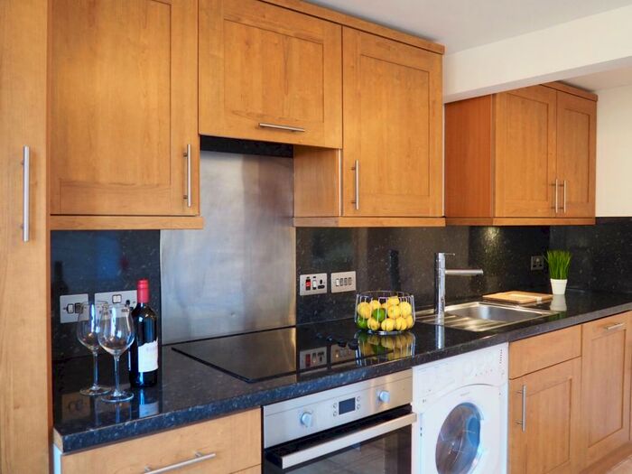 2 Bedroom Apartment To Rent In New Street, East Horsham, RH13