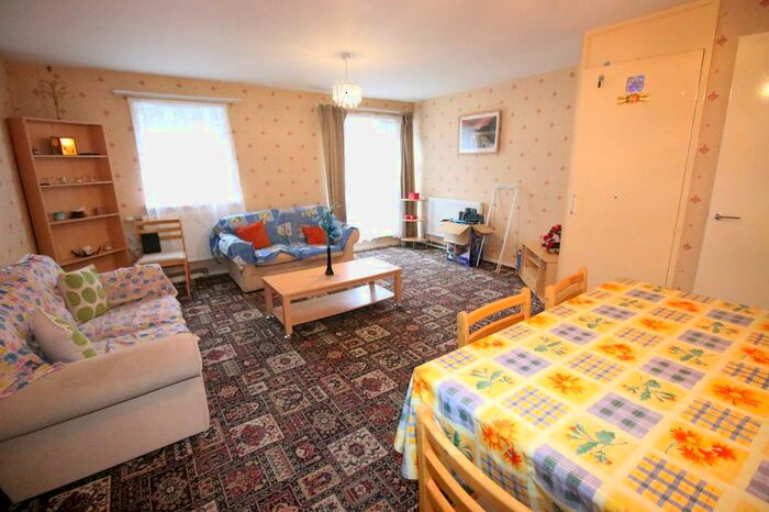 1 Bedroom Flat To Rent In Cottington Road, Feltham, Greater London TW13