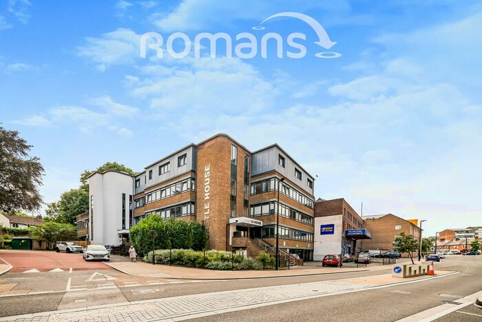 1 Bedroom Flat To Rent In Desborough Road, High Wycombe, HP11