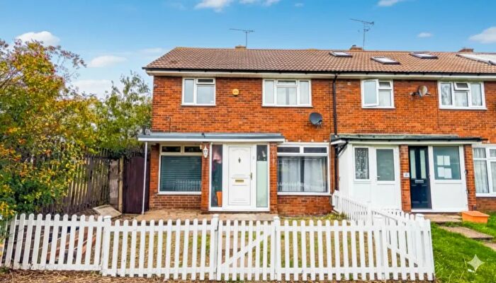 1 Bedroom End Terrace House To Rent In Clayburn Circle, Basildon, SS14