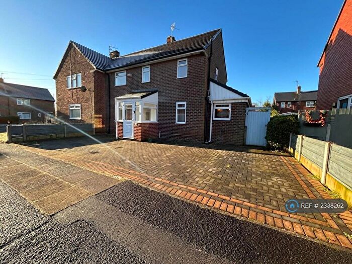 3 Bedroom Semi-Detached House To Rent In Bronte Avenue, Bury, BL9