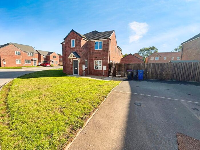3 Bedroom Semi-Detached House For Sale In Bradshaw Way, Gainsborough, DN21