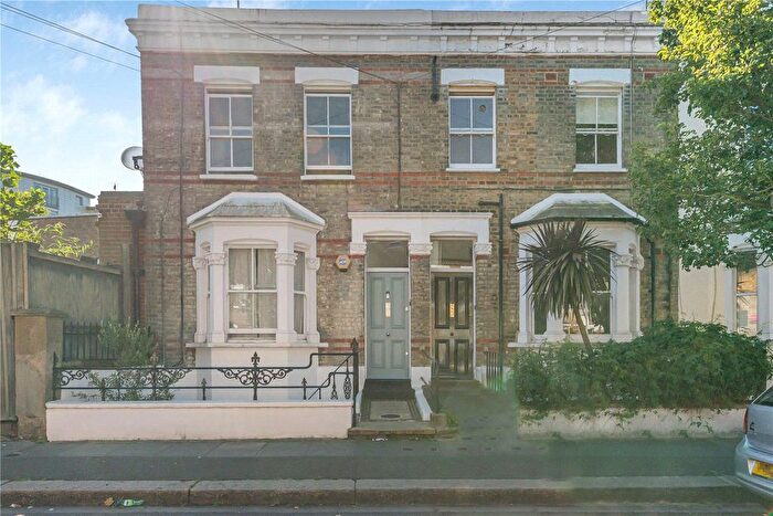 1 Bedroom Flat For Sale In Hugon Road, London, SW6