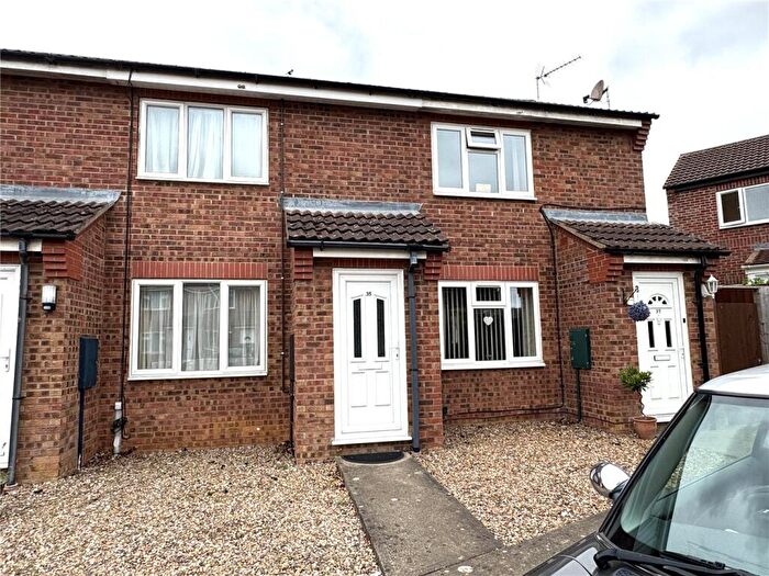 2 Bedroom Terraced House To Rent In Cypress Close, Sleaford, Lincolnshire, NG34
