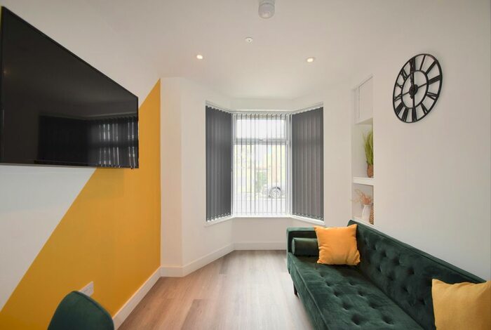 2 Bedroom Flat To Rent In Dalton Street, Cathays, CF24