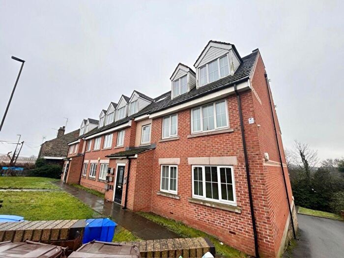 2 Bedroom Flat To Rent In Woodhouse Road, Sheffield, South Yorkshire, Uk, S12