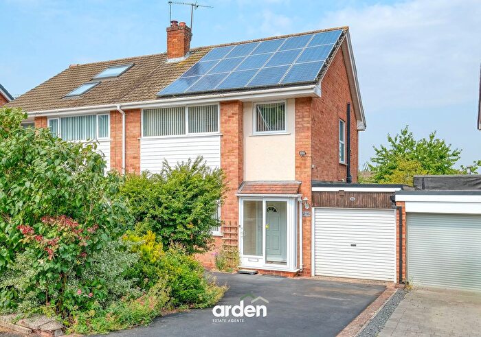 3 Bedroom Semi Detached House For Sale In Vicarage Crescent, Redditch, B97