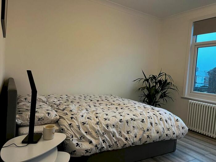 2 Bedroom Flat To Rent In Feltham Road, Mitcham Surrey, CR4