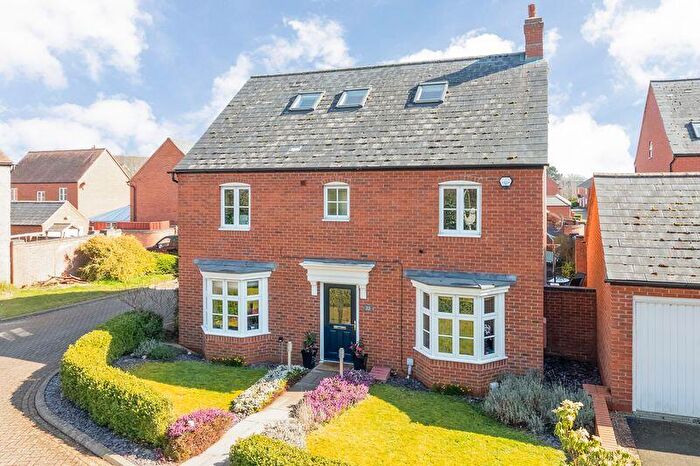 5 Bedroom Detached House For Sale In Sage Close, Banbury, OX16