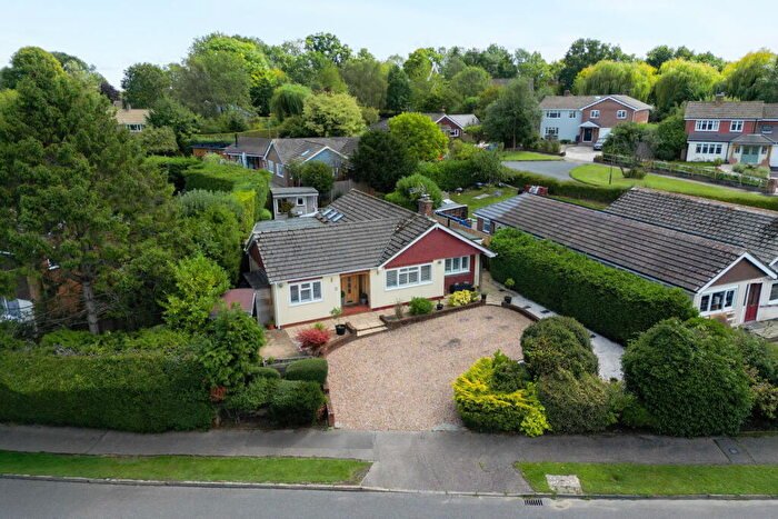 4 Bedroom Detached Bungalow For Sale In Lime Kiln Road, Mannings Heath, RH13