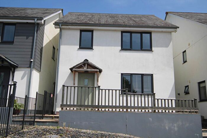 3 Bedroom House For Sale In Kelly Bray, Callington, PL17