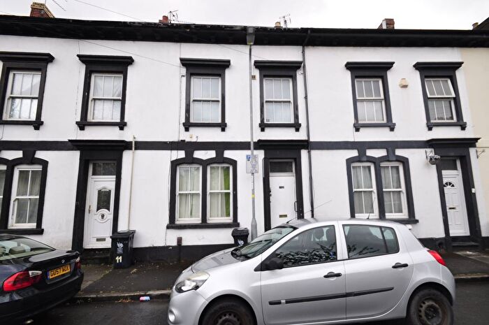 2 Bedroom Flat To Rent In Clytha Crescent, Newport, NP20