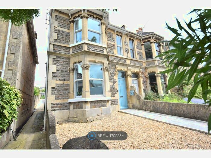 4 Bedroom Semi-Detached House To Rent In Wellsway, Bath, BA2
