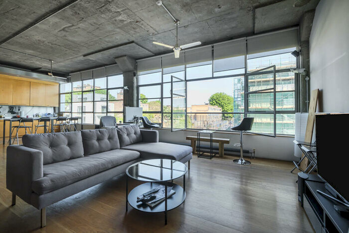 1 Bedroom Apartment To Rent In Canal Building, Islington, N1