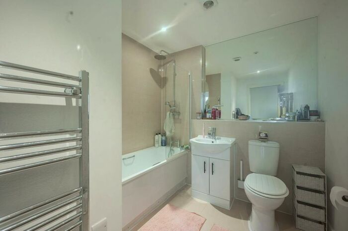 1 Bedroom Flat To Rent In Talbot Skyline, Rayners Lane, Harrow, HA2