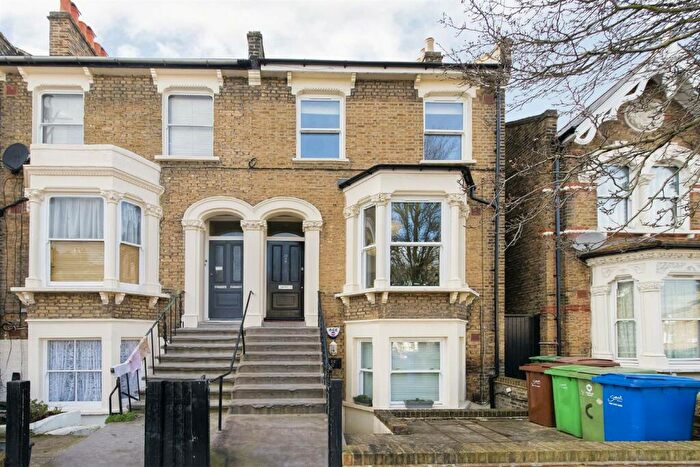1 Bedroom Apartment To Rent In Copleston Road, Peckham Rye, London, SE15