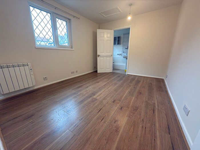 1 Bedroom Property To Rent In Stoke Road, Gosport, PO12