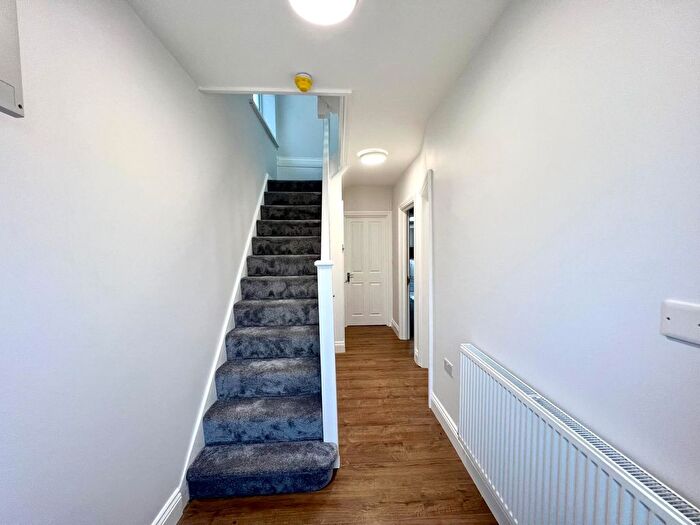 7 Bedroom Semi-Detached House To Rent In Glebe Avenue, Harrow, HA3