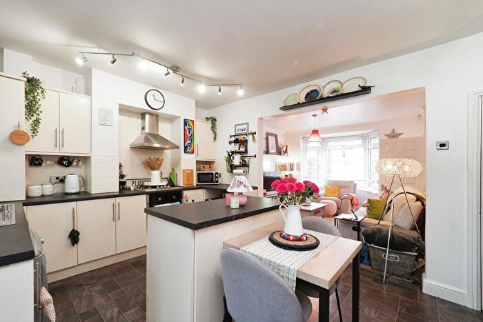 2 Bedroom Semi-Detached House For Sale In Stainforth Street, Mansfield, NG19