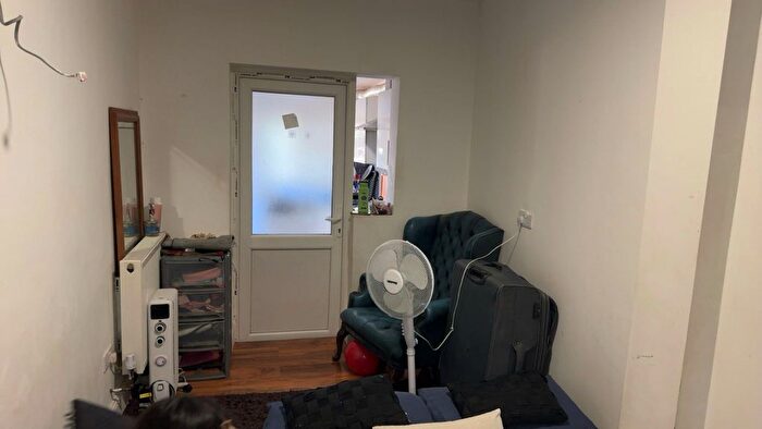 1 Bedroom Studio To Rent In Ilford, IG6