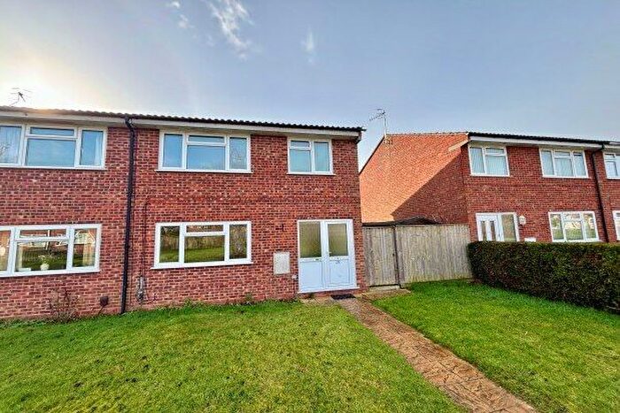 3 Bedroom Property To Rent In Holly Walk, Stratford-Upon-Avon, CV37