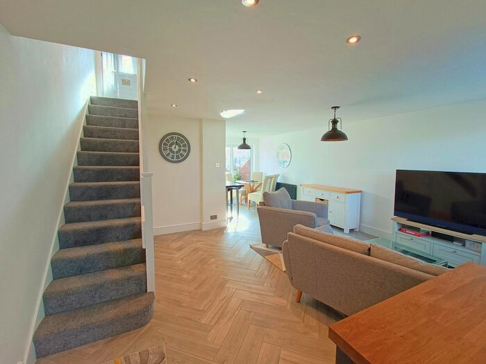 3 Bedroom Property To Rent In Beatty Gardens, Braintree, CM7