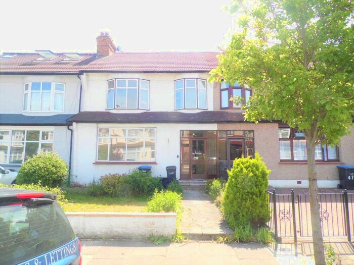 4 Bedroom Terraced House To Rent In Sittingbourne Avenue, Enfield, Greater London, EN1