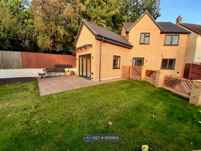 3 Bedroom Detached House To Rent In Hillary Road, High Wycombe, HP13