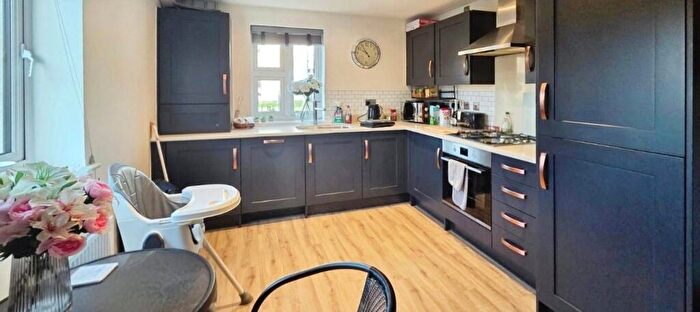 2 Bedroom Flat For Sale In Barcro Square, Colchester, Essex, CO1