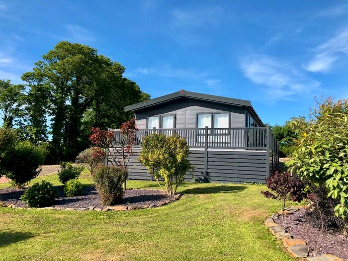 2 Bedroom Lodge For Sale In St Minver, PL27