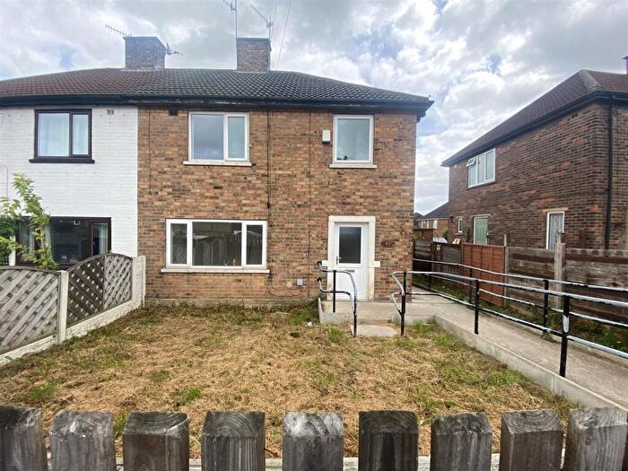 4 Bedroom Semi Detached House To Rent In Redcar Road, Bradford, BD10