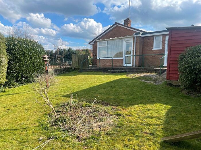 3 Bedroom Bungalow To Rent In Byfords Road, Huntley, Gloucester, GL19