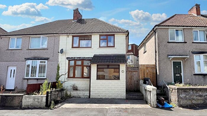 3 Bedroom Flat To Rent In Gaer Park Drive, Newport, NP20