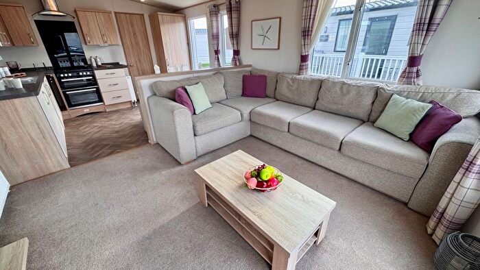2 Bedroom Mobile/park Home For Sale In Rye Harbour Coastal Amp; Country Park, Harbour Rd Rye Harbour, Rye, TN31