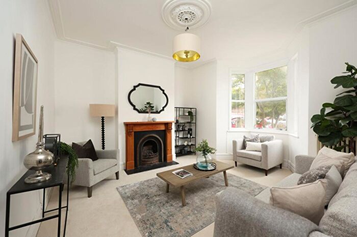 4 Bedroom Terraced House For Sale In Raglan Road, Bristol, BS7