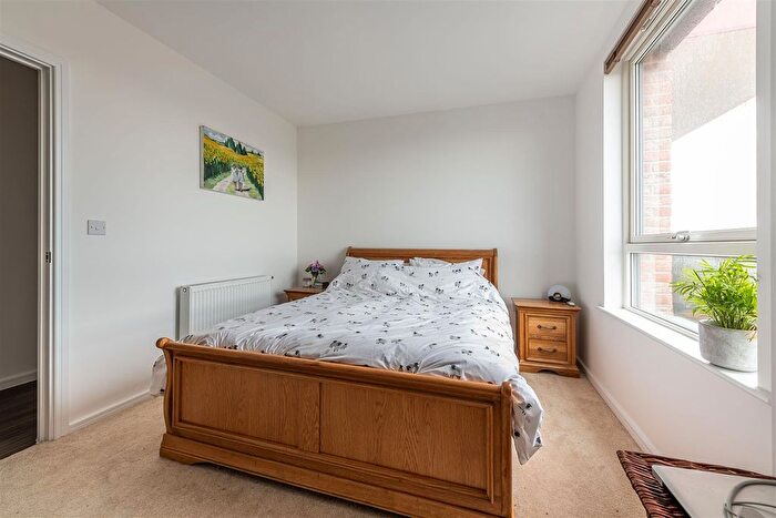 1 Bedroom Flat For Sale In Marlowe Road, Walthamstow, E17