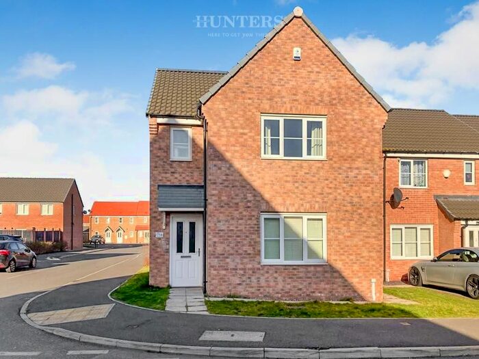 3 Bedroom Detached House To Rent In Mirabelle Way, Harworth, Doncaster, DN11