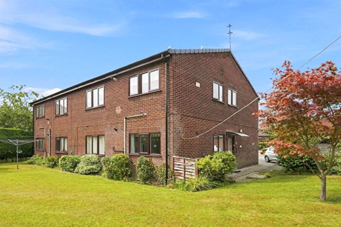 2 Bedroom Apartment For Sale In Riverbank Close, Bollington, Macclesfield, SK10